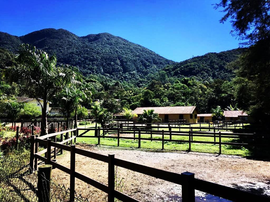 فندق Pinheiros Do Rocio Petrópolis المظهر الخارجي الصورة